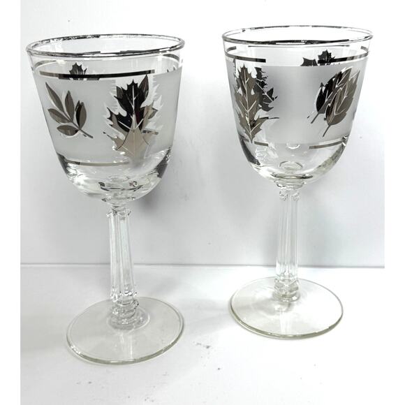MCM Exquisite Libbey Silver Leaf Collection Stemmed 10 Oz. Blown Wine Glasses 2 - Picture 1 of 6